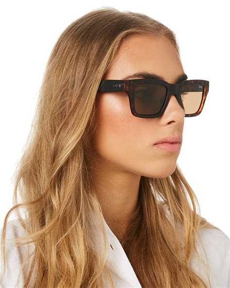 best women quay sunglasses.